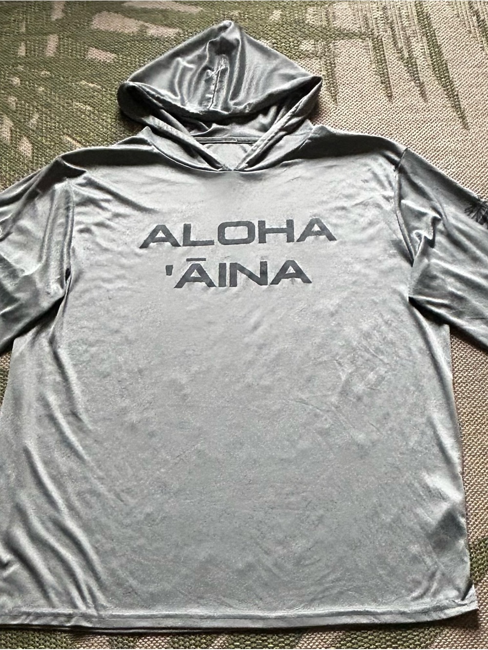 ALOHA 'ĀINA Gray Hooded Rash Guard Style Shirt